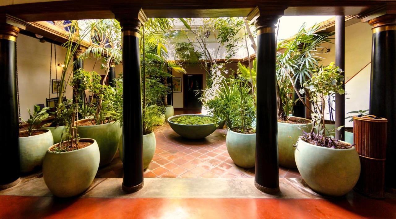 Maison Perumal Pondicherry - A Cgh Earth Experience Eksteriør bilde